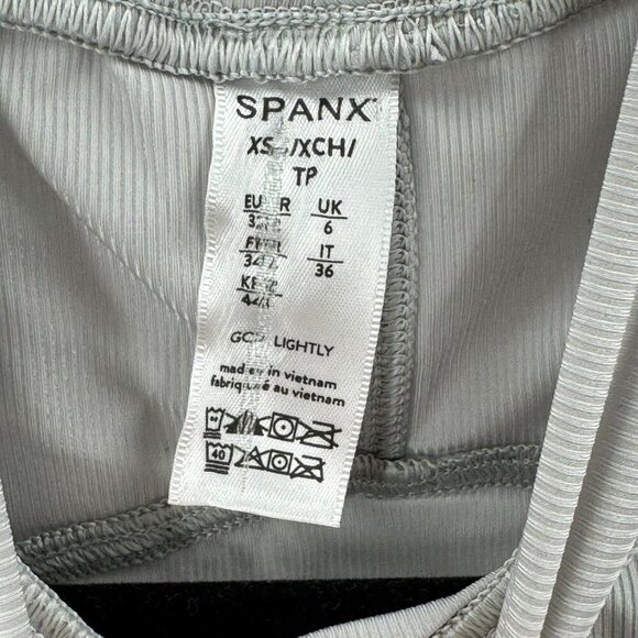 Spanx Cloudy Grey Mockneck Ribbed Tank Top Womens XS Lightweight Sleeveless - Picture 2 of 4